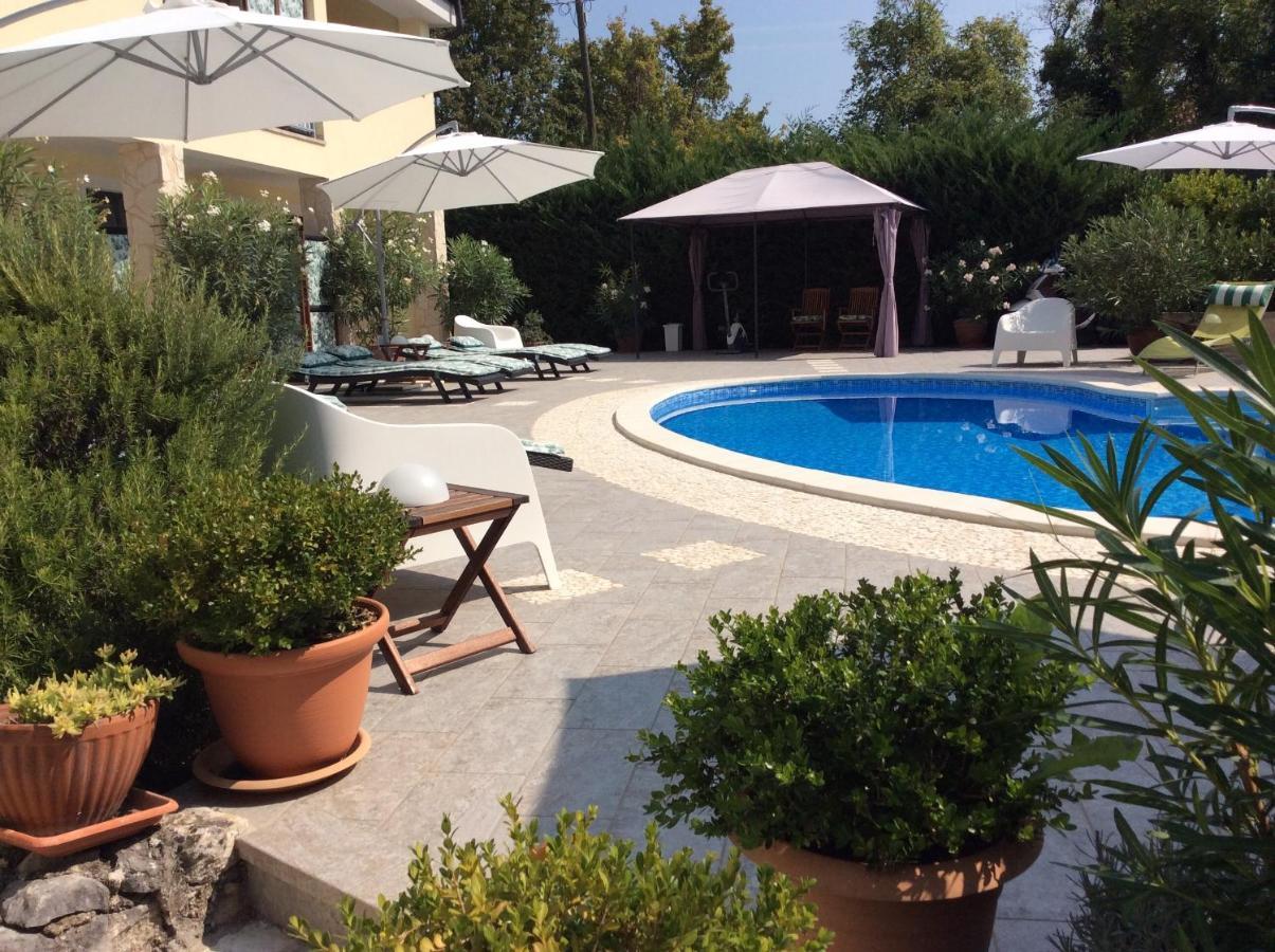 Elicriso Resort Rasopasno Buitenkant foto